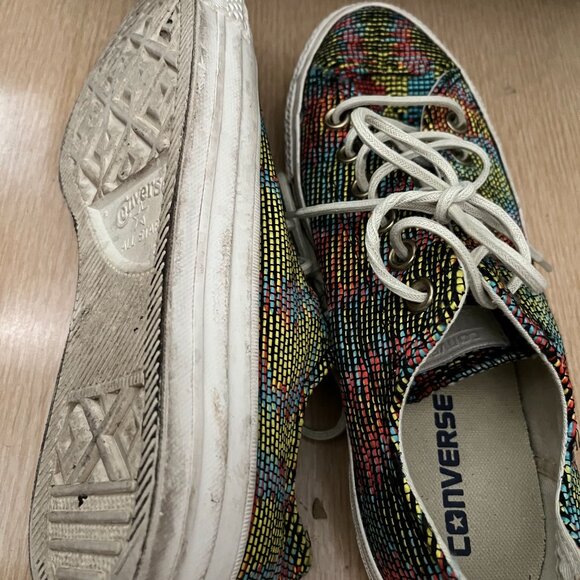 EUC CTAS Converse Ox 'Blush' 547269C (8) KICKS - Picture 5 of 7